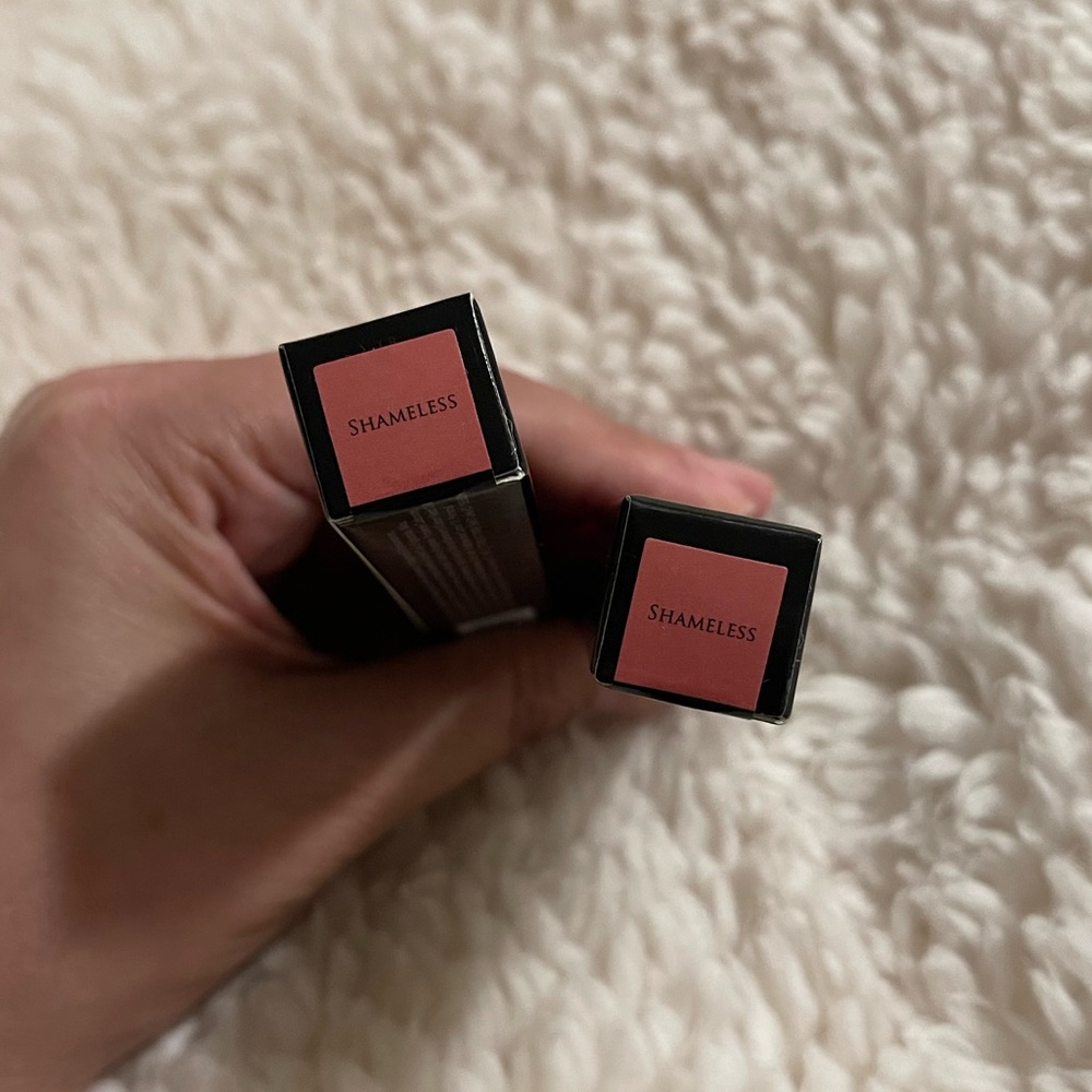 Lip gloss
